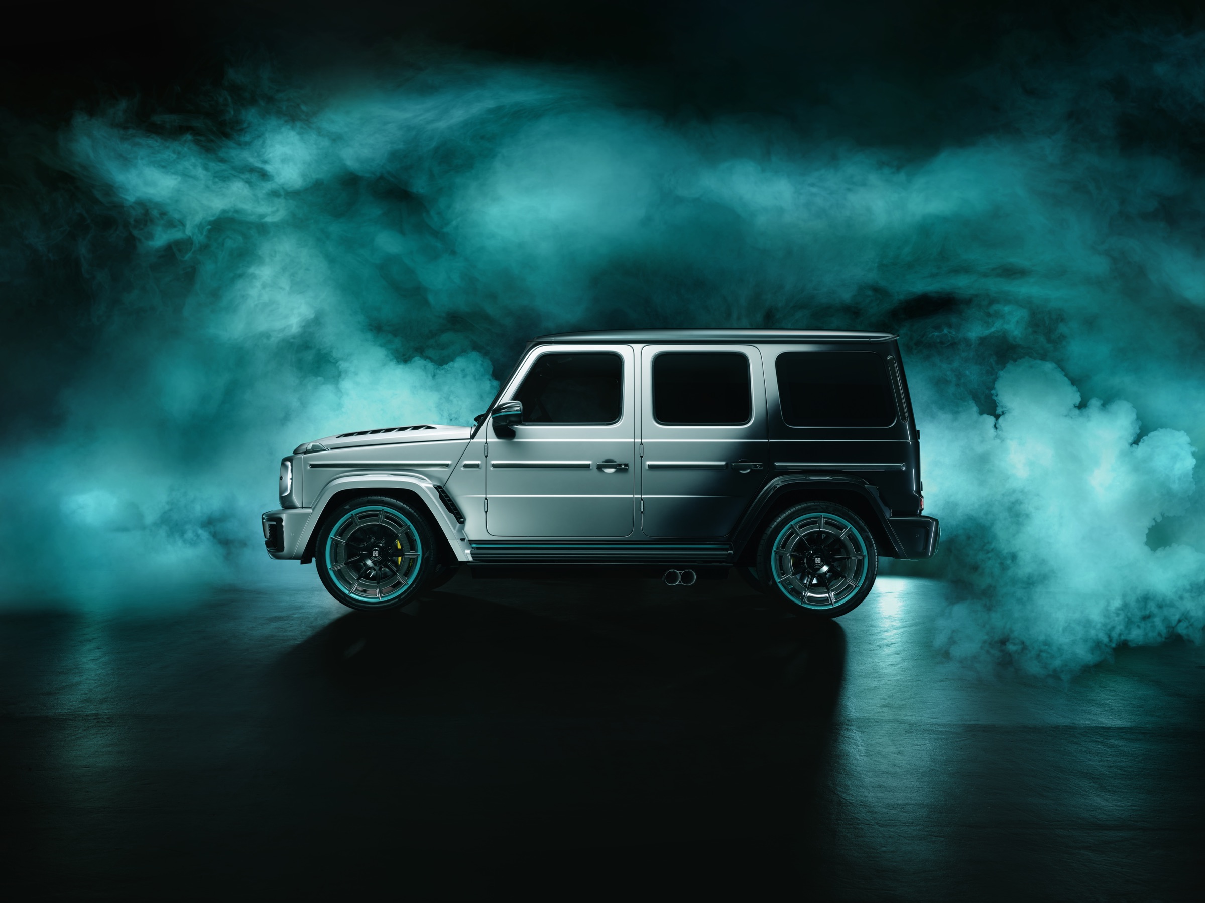 Sir Class — Studio Side Profile